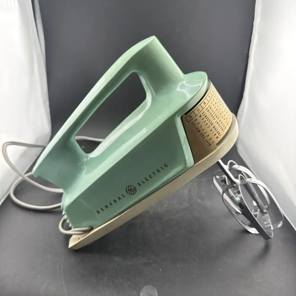 Vintage GE 12 Speed Hand Mixer Turquoise Aqua Model 37M25 MCM Electric WORKS